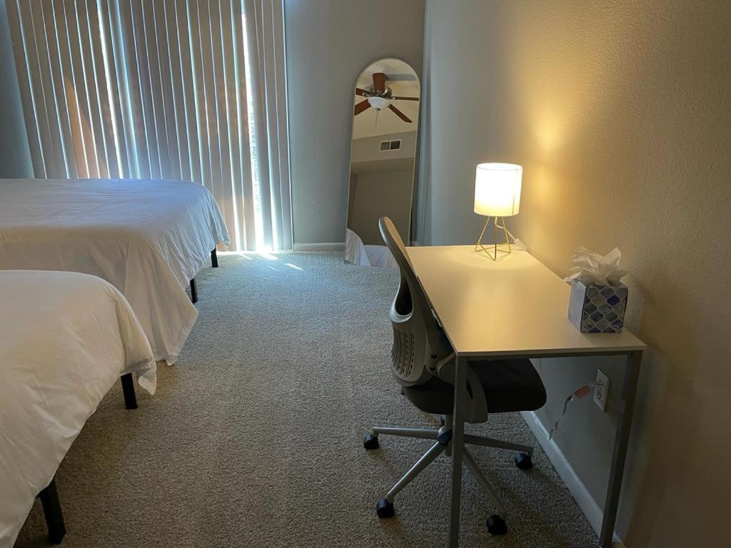 Apartment Charming 1,100 Sq Ft Near To The Shops At Legacy *