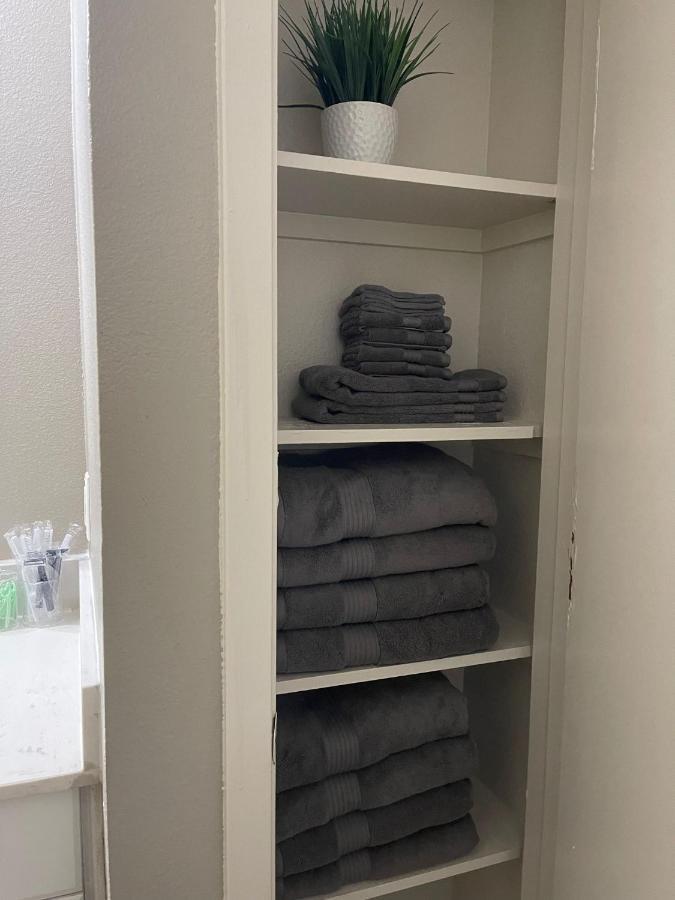 Apartment Charming 1,100 Sq Ft Near To The Shops At Legacy