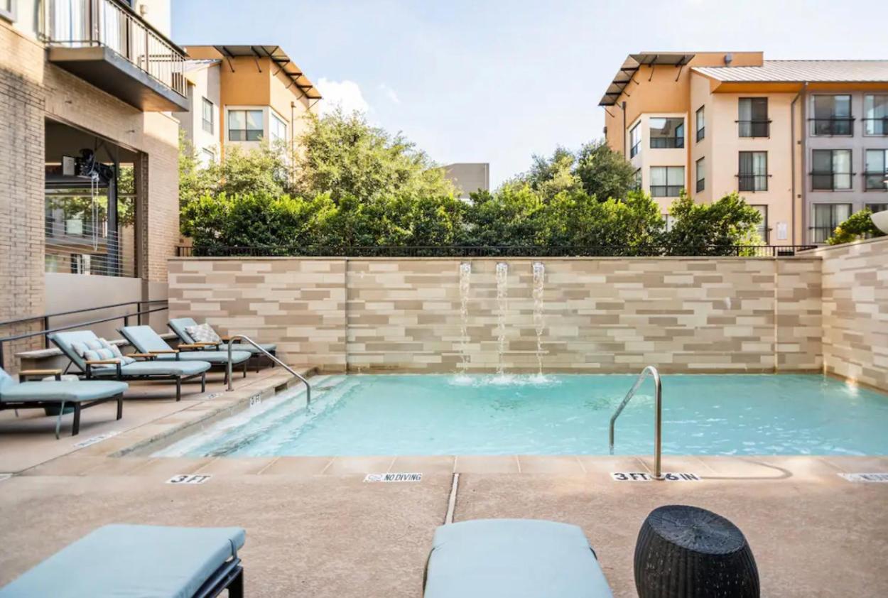 Apartment Charming 1,100 Sq Ft Near To The Shops At Legacy Plano