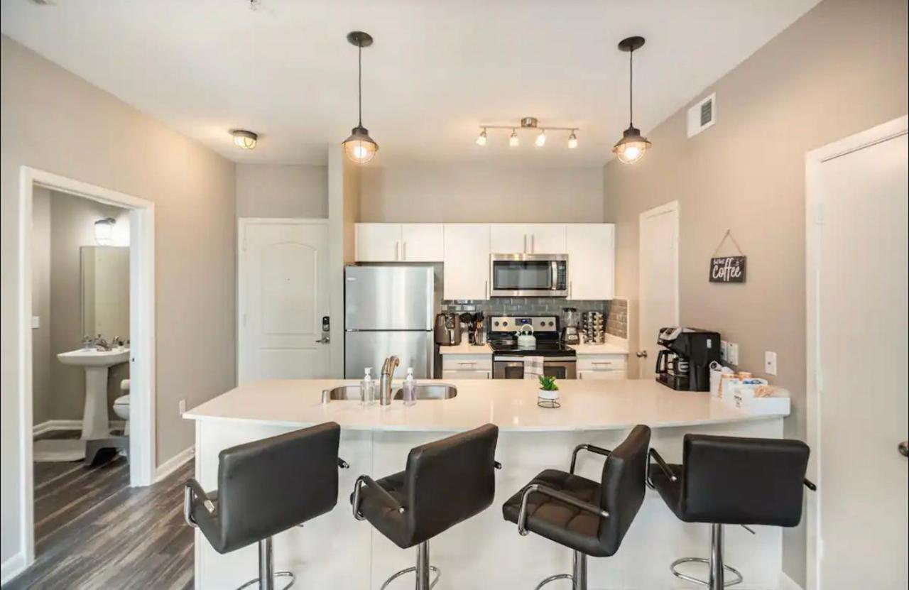 Charming 1,100 Sq Ft Near To The Shops At Legacy * Plano