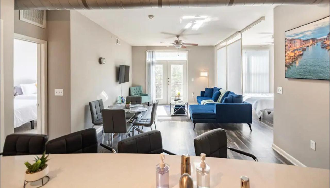 Apartment Charming 1,100 Sq Ft Near To The Shops At Legacy